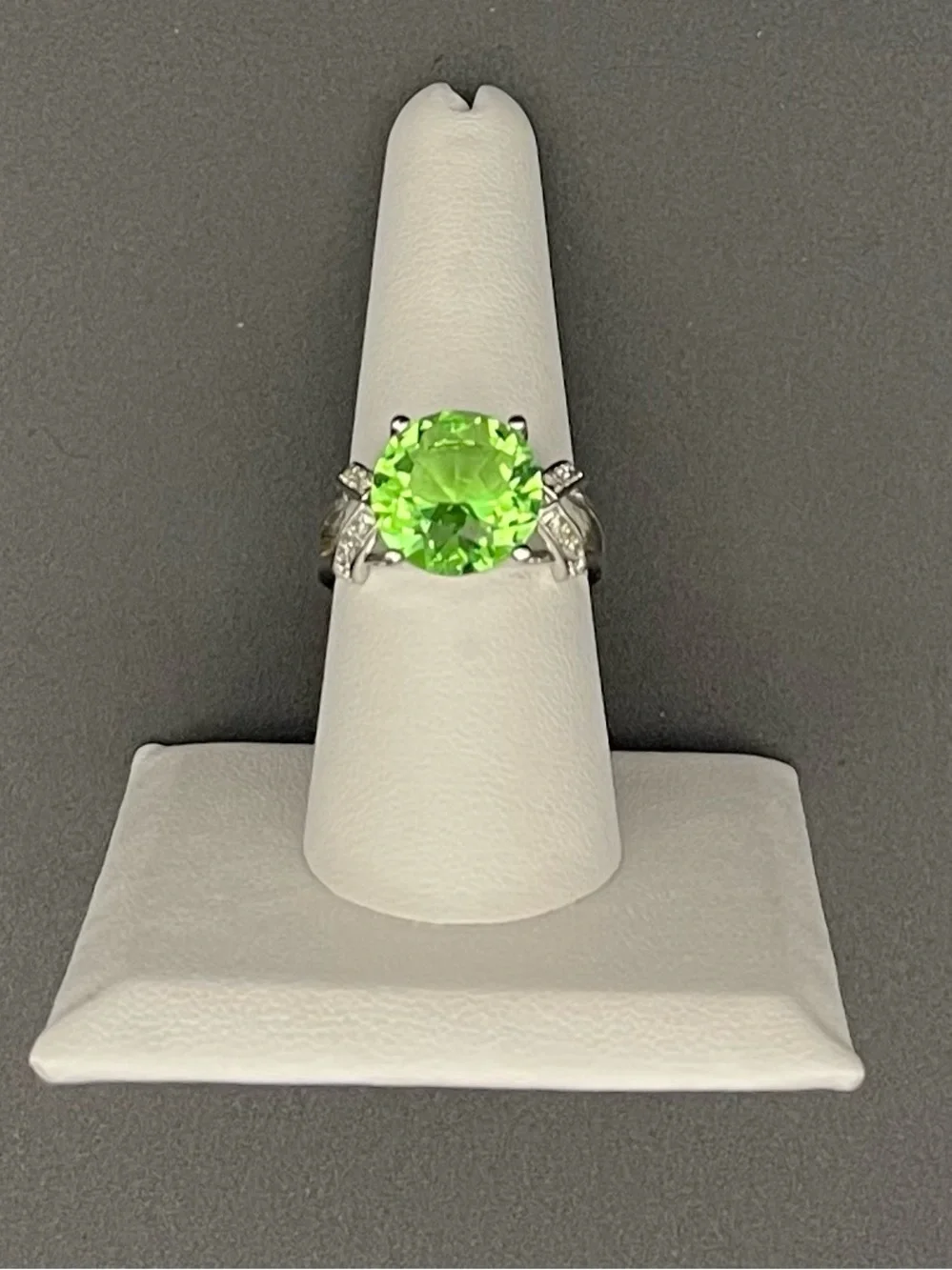 NWOT 925 Sterling silver peridot cz split shank ring sz 8